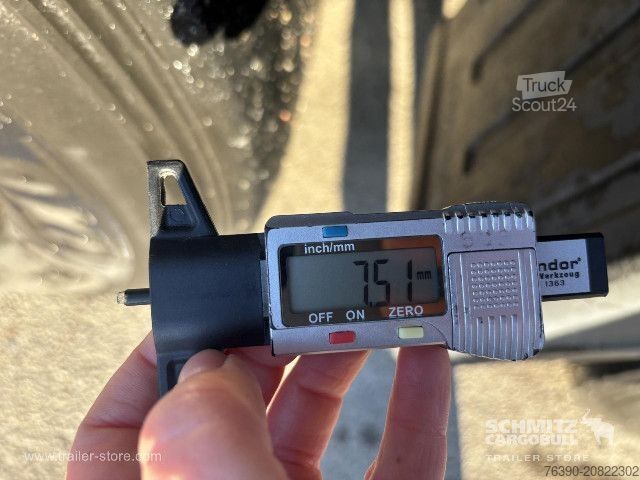 Otevřený návěs s plachtou Schmitz Cargobull Semitrailer Curtainsider Mega