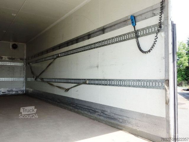 Autocarro con cassone MAN TGM 18.340 4X2 LL Koffer mit Heizung