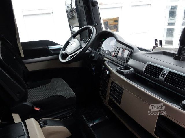 Tractora standard MAN TGX 18.460 4X2 BLS Weiß Schubboden Hydraulik