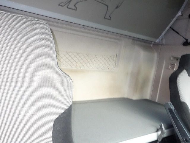 Tractora standard MAN TGX 18.460 4X2 BLS SZM Weiß 715914km(103 Jö)