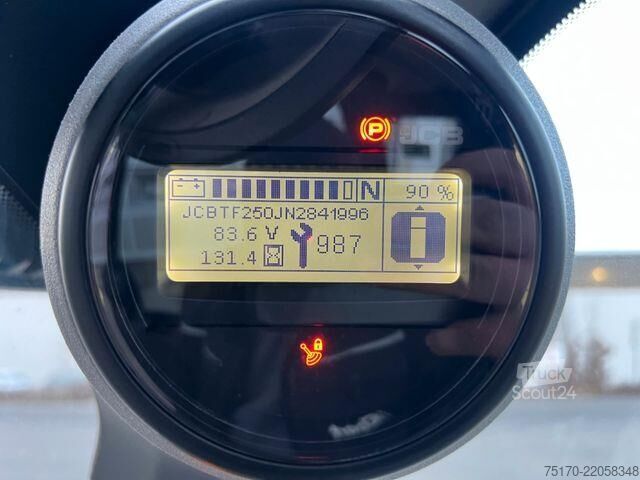 Gabelstapler JCB TLT 35-22E Teletruck / nur 131h! / 2022 / SS