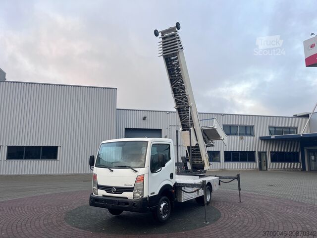 Hefplatform Nissan CABSTAR KLAAS 33m Verhuislift, Möbelaufzug, Gru...