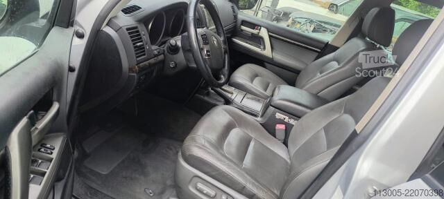 Van Toyota Land Cruiser 200 1vd-ftv 4.5d