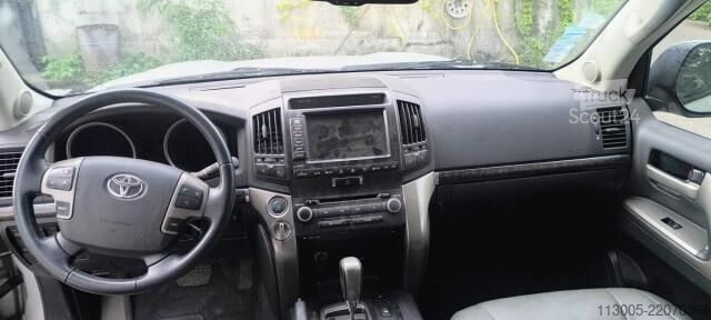 Van Toyota Land Cruiser 200 1vd-ftv 4.5d