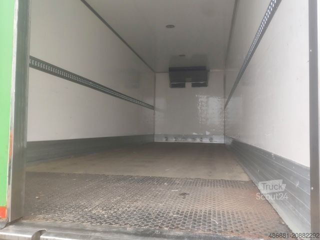 Chladený nákladný automobil IVECO EUROCARGO 180E Thermoking T800R, Dhollandia