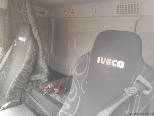 Chladený nákladný automobil IVECO EUROCARGO 180E Thermoking T800R, Dhollandia