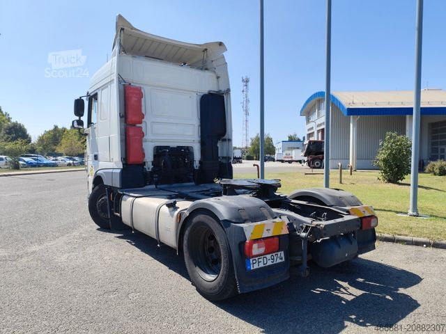 Trattore stradale standard DAF XF 460