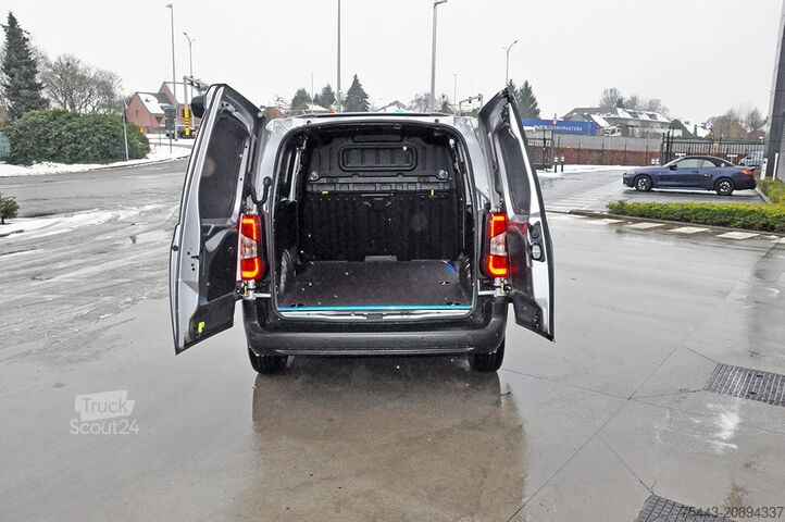 Panelvan Fiat Doblò F5331 L1 3,5T – 1.5 BLuehdIi Multijet 100...