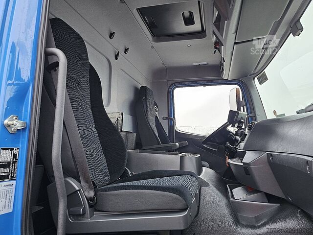 Resväska MERCEDES-BENZ ATEGO 1224