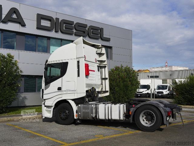 Trattore stradale standard IVECO TRATTORE STRADALE