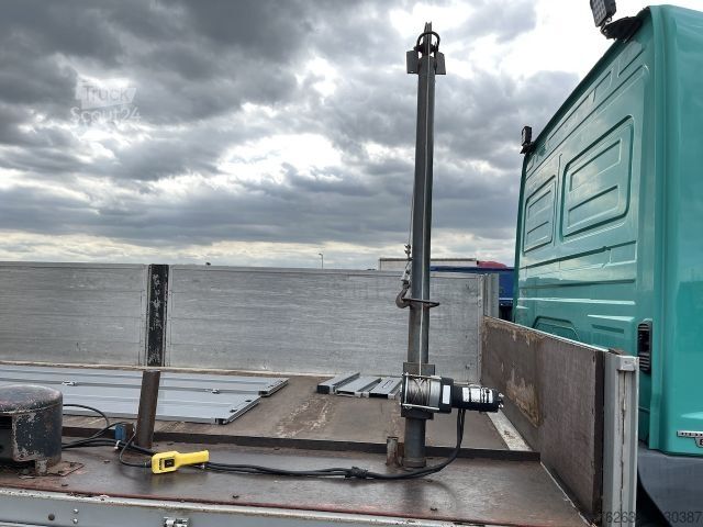 Furgone pick-up MERCEDES-BENZ Atego 823 4x2 AHK / Hebezug / Seilzug / Brennhol