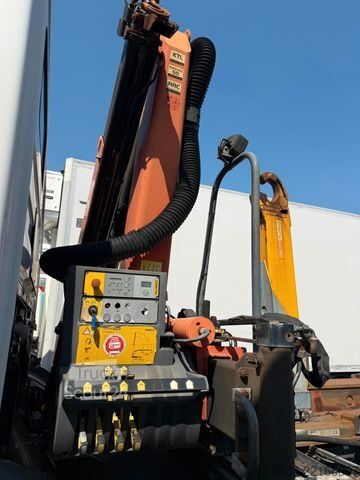 Kule vinci PALFINGER PK 7000-EH  /Year 2010 / Remote controll