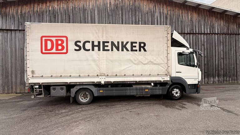 Kuorma-autoon asennettu työskentelyalusta Mercedes-Benz Atego 818