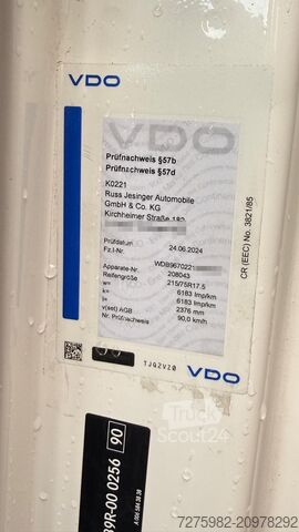 Kuorma-autoon asennettu työskentelyalusta Mercedes-Benz Atego 818