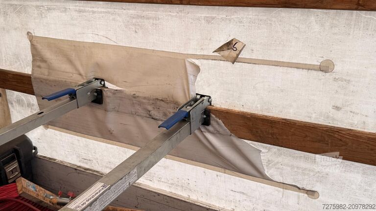 Kuorma-autoon asennettu työskentelyalusta Mercedes-Benz Atego 818