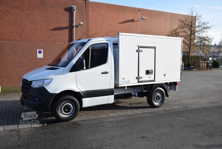 Komerciālais transportlīdzeklis Mercedes-Benz Sprinter  317 Tiefkühkoffer -20 Stand Fahrk Navi