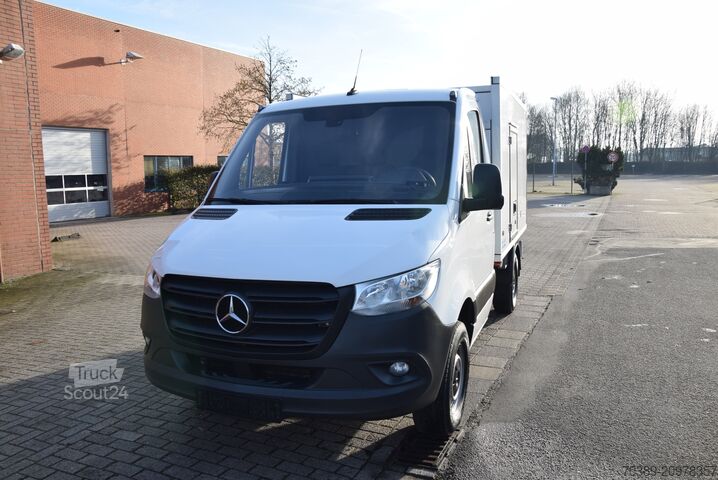 Komerciālais transportlīdzeklis Mercedes-Benz Sprinter  317 Tiefkühkoffer -20 Stand Fahrk Navi