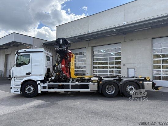 Kipper LKW MERCEDES-BENZ ACTROS 2551 6X2, PALFINGER-ABROLLKIPPER MIT SCHROTTKRAN,  LENK-LIFTACHSE, EURO 6