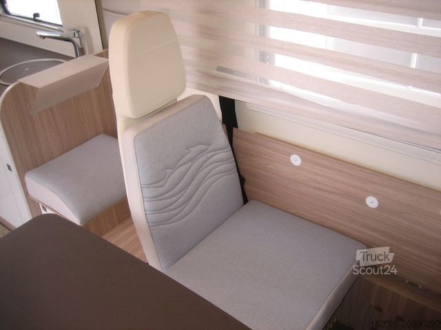 Daļēji integrēta kemperis BÜRSTNER Delfin T 680 G Winterpak., Lithium, Luftfed.