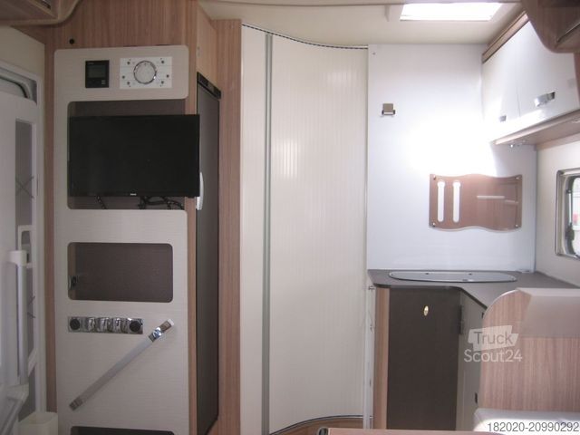 Daļēji integrēta kemperis BÜRSTNER Delfin T 680 G Winterpak., Lithium, Luftfed.