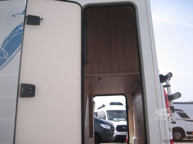 Daļēji integrēta kemperis BÜRSTNER Delfin T 680 G Winterpak., Lithium, Luftfed.