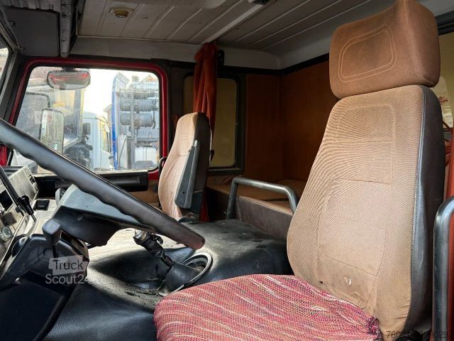 Camion plateau SCANIA 92H 280 6X2 Platform Manual Gearbox