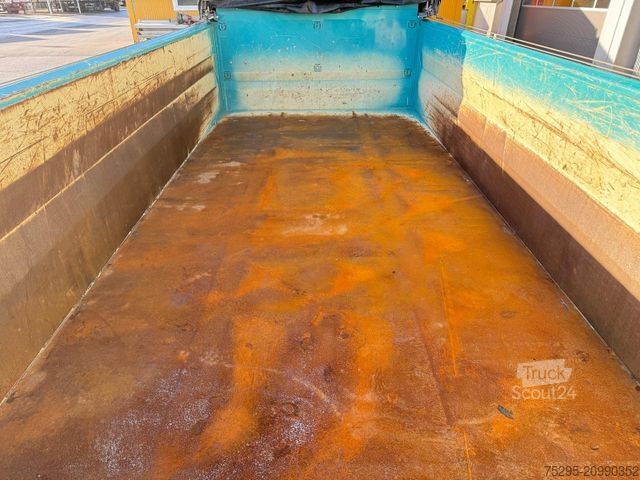 Driezijdige kipperaanhanger  Meiller Trigenius D421 3 Seiten Kipper Unfall