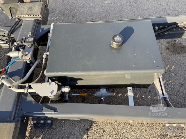 Driezijdige kipperaanhanger  Meiller Trigenius D421 3 Seiten Kipper Unfall