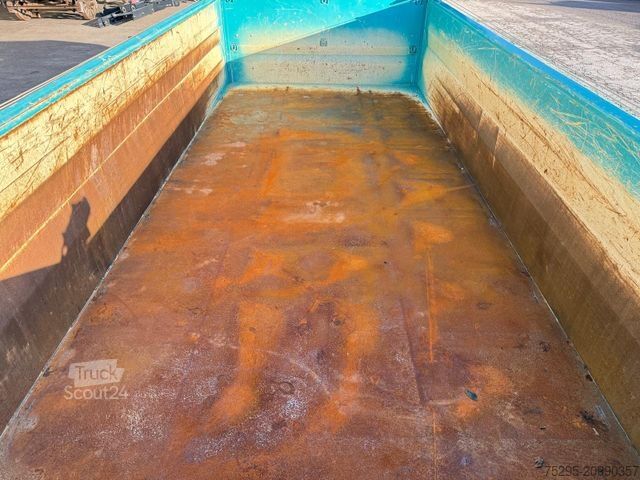 LKW mit Pritsche (offen)  Meiller Trigenius D421 3 Seiten Kipper Unfall