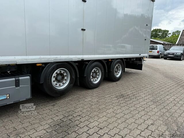 Piano mobile Knapen Trailers 96m3 Cargo Floor 10MM Floor 3 year old! Metallic