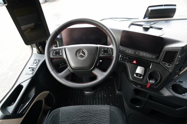 Standart çekici ünitesi MERCEDES-BENZ ACTROS 1845 / MP5 / BIG SPACE