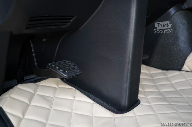 Tracteur routier standard MAN TGX 18.440 / XLX / MEGA / MANUAL / LOW DECK  