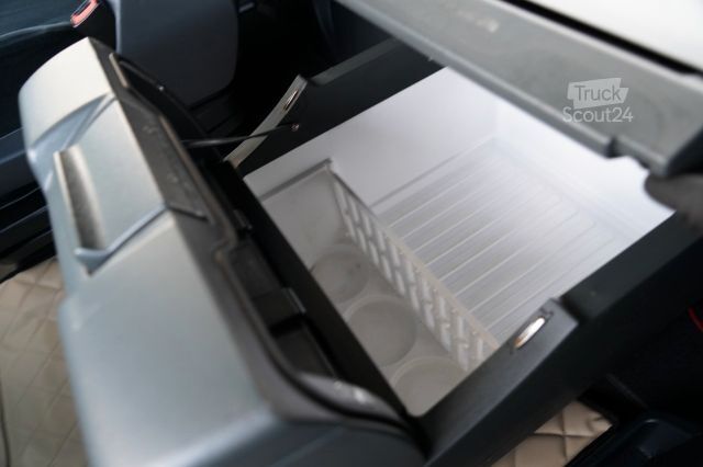 Tracteur routier standard MAN TGX 18.440 / XLX / MEGA / MANUAL / LOW DECK  