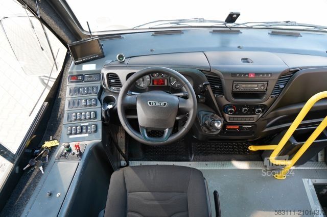 Medzimestský autobus IVECO KAPENA / EURO6 / MANUAL / KLIMATYZACJA / SPROWAD