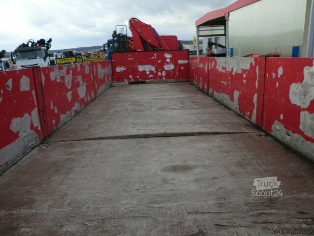 Grue montée sur camion Iveco-Magirus AT260S31Y/P 6x2 AT260S31Y/P 6x2 mit Kran Copma 150.3