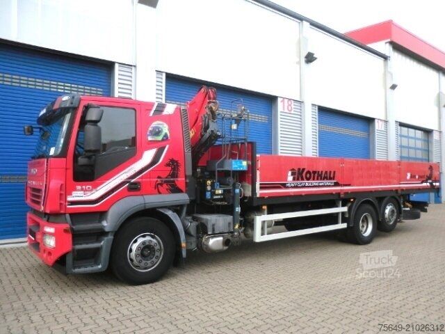 Grue montée sur camion Iveco-Magirus AT260S31Y/P 6x2 AT260S31Y/P 6x2 mit Kran Copma 150.3