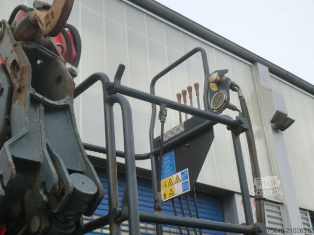 Grue montée sur camion Iveco-Magirus AT260S31Y/P 6x2 AT260S31Y/P 6x2 mit Kran Copma 150.3