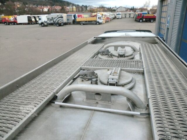 Autocisterna Mercedes-Benz SK 1824 L 4x2 SK 1824 L 4x2, Esterer Tankaufbau ca. 13.100l, 2 Kammern