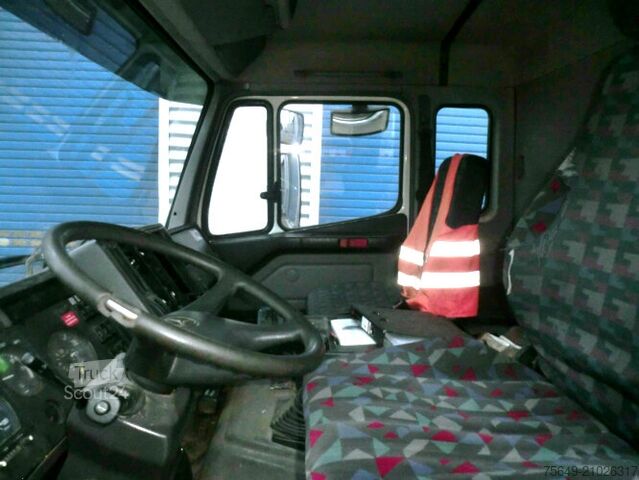 Autocisterna Mercedes-Benz SK 1824 L 4x2 SK 1824 L 4x2, Esterer Tankaufbau ca. 13.100l, 2 Kammern