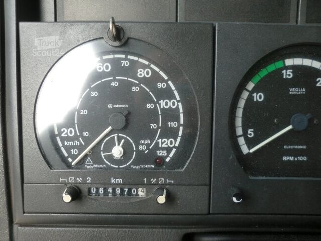 Camion caisson Iveco EuroTech 190E40 4x2 Euro Tech 190E40, Möbelkoffer, 49 cbm