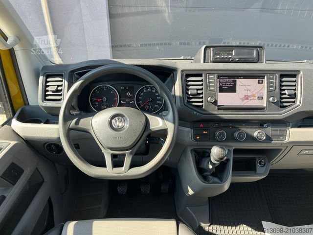 Minibus VOLKSWAGEN CRAFTER 2.0TDI 8 SITZER TEMP. KLIMA AHK 1.HAND