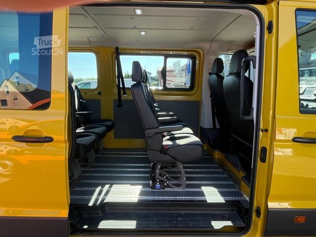 Minibus VOLKSWAGEN CRAFTER 2.0TDI 8 SITZER TEMP. KLIMA AHK 1.HAND