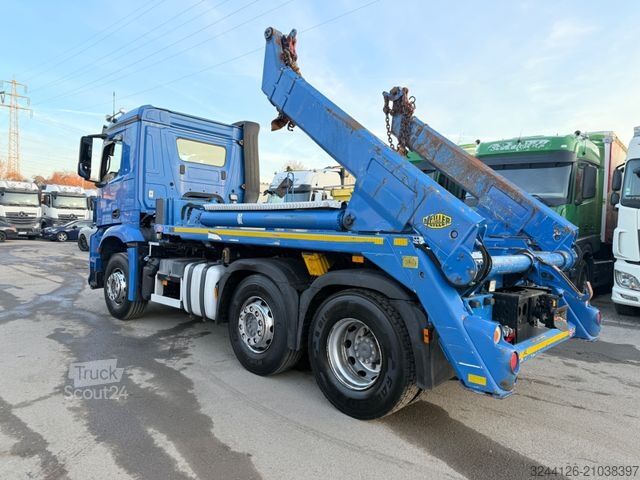Camion benne MERCEDES-BENZ Arocs 2543L/Meiller-Absetzer/Vorlauf-Lenkachse/