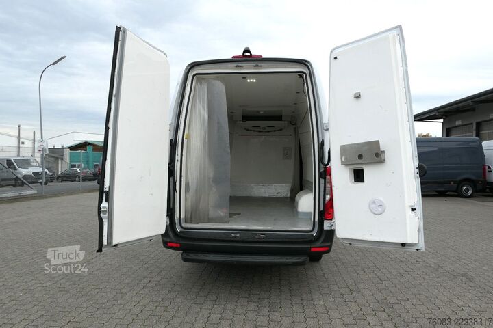 Рефрижераторний фургон MERCEDES-BENZ Sprinter 317CDI Maxi Tiefkühlkasten Klima Navi