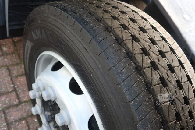 BDF-system MAN TGX 26.510 6x2 Intarder. Volledige luchtvering