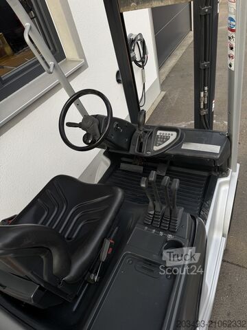 Gabelstapler STILL RC40-18T