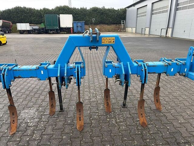 Cultivator Bremer Maschinenbau Front und Heckgrubber mit Zapfwellendurchtrieb KG300