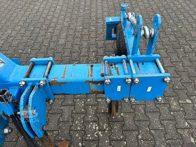 Cultivator Bremer Maschinenbau Front und Heckgrubber mit Zapfwellendurchtrieb KG300