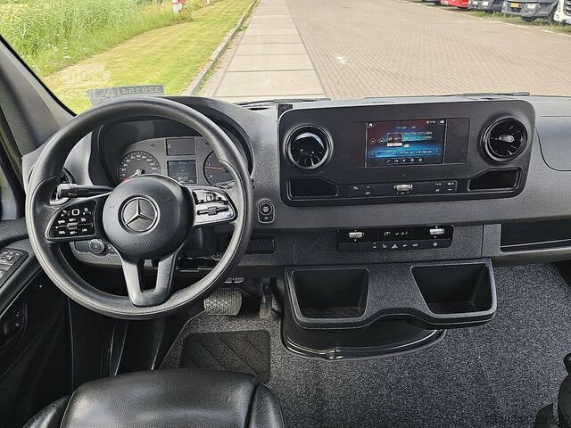  MERCEDES-BENZ SPRINTER 317 L2H2 Automaat Mbux