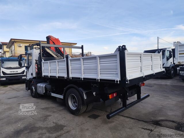 Macara montată pe camion Iveco EuroCargo 140-250